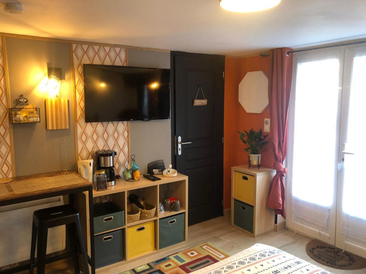 Au Domaine Fresnois Couette-café *